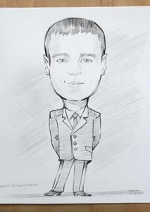 шаржист на свадьбу в Минске с мольбертом шарж по фото военнослужащего